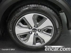 Kia Niro 1.6 HEV 2020 года из Южной Кореи