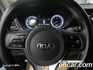 Kia Niro 1.6 HEV 2020 года из Южной Кореи