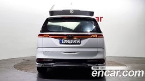 Kia Carnival Бензин 9-Seater HI-Limousine (Special Hi-End Version) 2023 года из Южной Кореи
