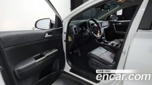 Kia Sportage Дизель 2.0 2WD 2019 года из Южной Кореи