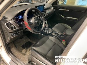Kia Seltos Бензин 1.6 Turbo 4WD 2021 года из Южной Кореи