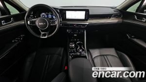 Kia K5 2.0 2023 года из Южной Кореи