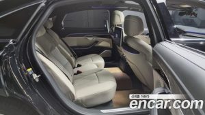 Audi A8 55 TFSI 4WD Premium LWB 2023 года из Южной Кореи