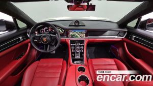 Porsche Panamera 4.0 GTS 2023 года из Южной Кореи