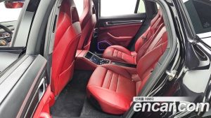 Porsche Panamera 4.0 GTS 2023 года из Южной Кореи