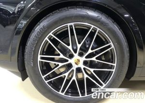 Porsche Cayenne 3.0 Coupe 2024 года из Южной Кореи