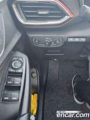 ChevroletGMDaewoo Trailblazer 1.3 Turbo 4WD 2022 года из Южной Кореи