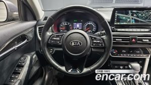 Kia Seltos Бензин 1.6 Turbo 2WD 2020 года из Южной Кореи