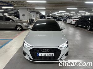 Audi A3 40 TFSI 2023 года из Южной Кореи