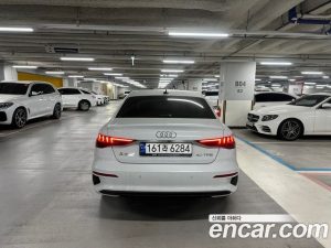 Audi A3 40 TFSI 2023 года из Южной Кореи