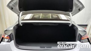 Hyundai AVANTE 1.6 2021 года из Южной Кореи