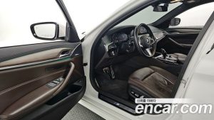 BMW 5-Series 530i M Sport Plus 2020 года из Южной Кореи