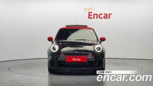 Mini Cooper JCW 2023 года из Южной Кореи