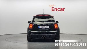 Mini Cooper JCW 2023 года из Южной Кореи
