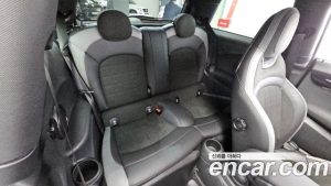 Mini Cooper JCW 2023 года из Южной Кореи