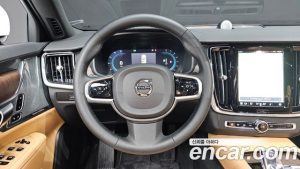 Volvo S90 B5 ULTIMATE Bright 2023 года из Южной Кореи