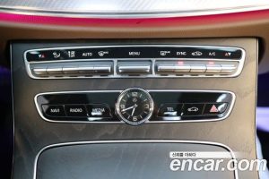 Mercedes-Benz E-Class E250 Avantgarde 2020 года из Южной Кореи