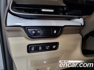 Kia Carnival HEV 9-Seater Gravity 2024 года из Южной Кореи