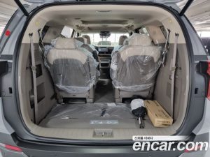 Kia Carnival HEV 9-Seater Gravity 2024 года из Южной Кореи