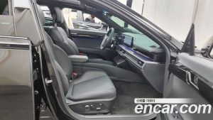 Hyundai Grandeur 2.5 Бензин 2WD 2023 года из Южной Кореи