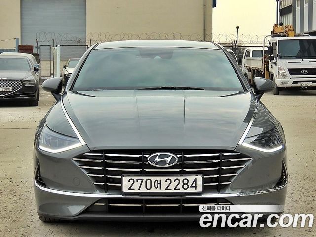 Hyundai Sonata 2.0 2021 года из Кореи