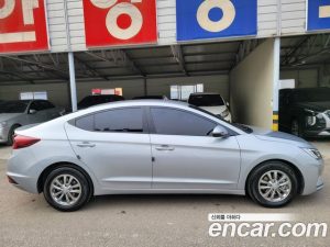 Hyundai AVANTE 1.6 2020 года из Южной Кореи