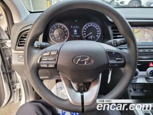 Hyundai AVANTE 1.6 2020 года из Южной Кореи
