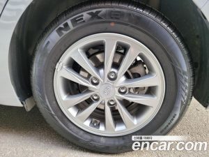 Hyundai AVANTE 1.6 2020 года из Южной Кореи