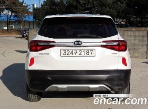 Kia Seltos Бензин 1.6 Turbo 2WD 2020 года из Южной Кореи