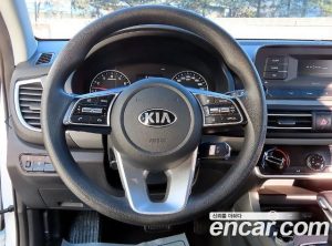 Kia Seltos Бензин 1.6 Turbo 2WD 2020 года из Южной Кореи