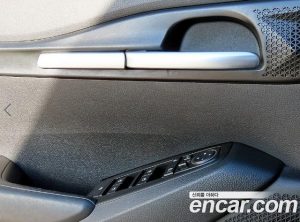 Kia Seltos Бензин 1.6 Turbo 2WD 2020 года из Южной Кореи
