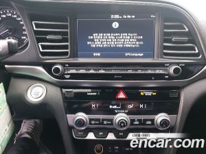 Hyundai AVANTE 1.6 2020 года из Южной Кореи