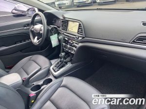 Hyundai AVANTE 1.6 2020 года из Южной Кореи