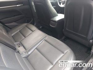 Hyundai AVANTE 1.6 2020 года из Южной Кореи