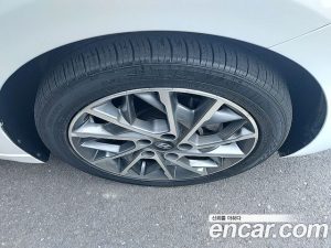 Hyundai AVANTE 1.6 2020 года из Южной Кореи