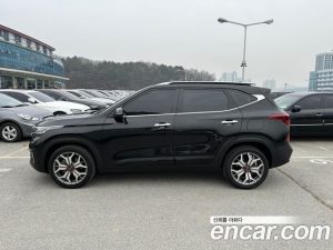 Kia Seltos Бензин 1.6 Turbo 2WD 2020 года из Южной Кореи