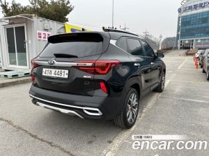 Kia Seltos Бензин 1.6 Turbo 2WD 2020 года из Южной Кореи