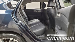 Kia K3 2020 года из Южной Кореи