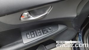 Kia K3 2020 года из Южной Кореи