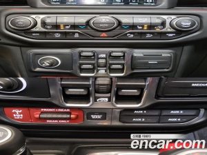 Jeep Wrangler 2.0 Rubicon Unlimited Top 4Door 2020 года из Южной Кореи