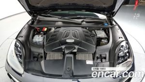 Porsche Cayenne 3.0 Coupe 2021 года из Южной Кореи