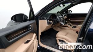 Porsche Cayenne 3.0 Coupe 2021 года из Южной Кореи
