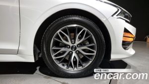 Kia K5 2.0 2020 года из Южной Кореи