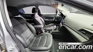 Hyundai AVANTE 1.6 2020 года из Южной Кореи