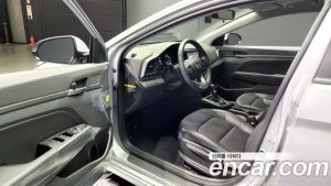 Hyundai AVANTE 1.6 2020 года из Южной Кореи