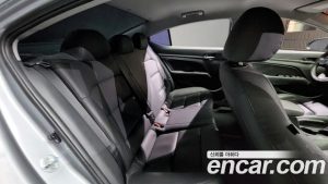 Hyundai AVANTE 1.6 2020 года из Южной Кореи