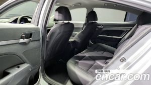 Hyundai AVANTE 1.6 2020 года из Южной Кореи