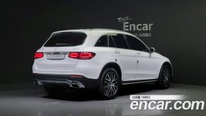 Mercedes-Benz GLC-Class GLC220 d 4MATIC 2021 года из Южной Кореи