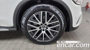 Mercedes-Benz GLC-Class GLC220 d 4MATIC 2021 года из Южной Кореи