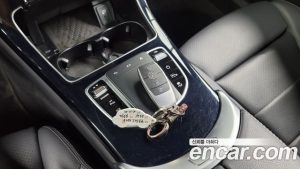 Mercedes-Benz GLC-Class GLC220 d 4MATIC 2021 года из Южной Кореи